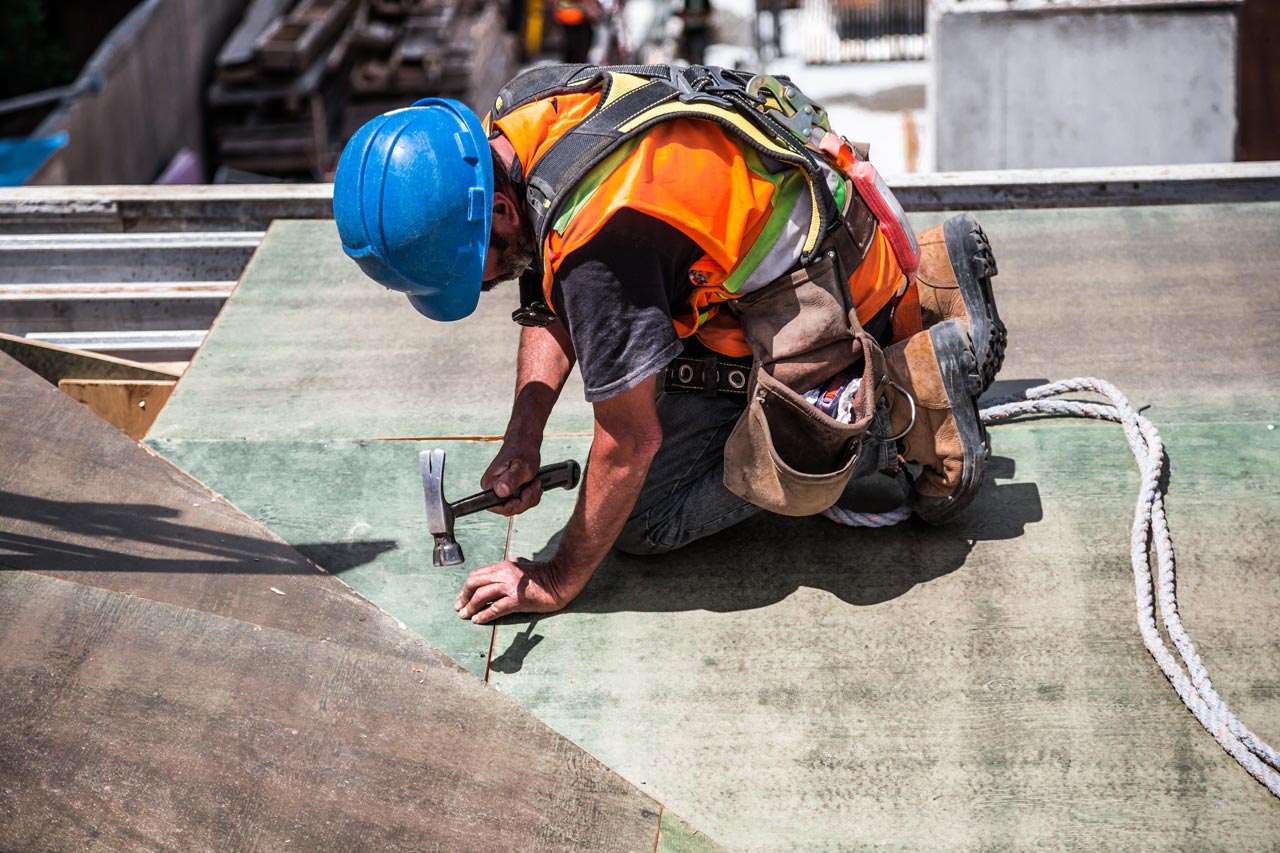 The Best Work Boots on Construction Apparel: Black Friday Deals